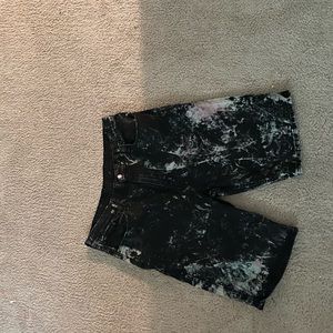 BLEACHED/COLORED BLACK LEVI DENIM SHORTS